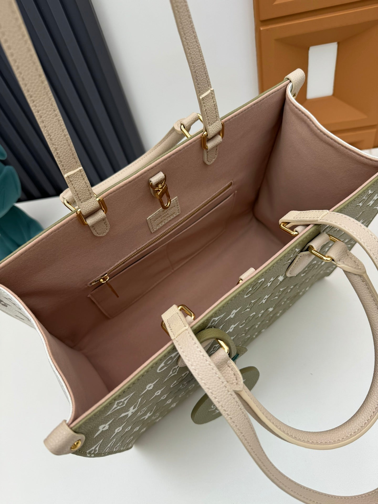 Louis Vuitton OnTheGo MM Monogram Empreinte Giant Leather Tote Bag - Olive &amp; Cream
