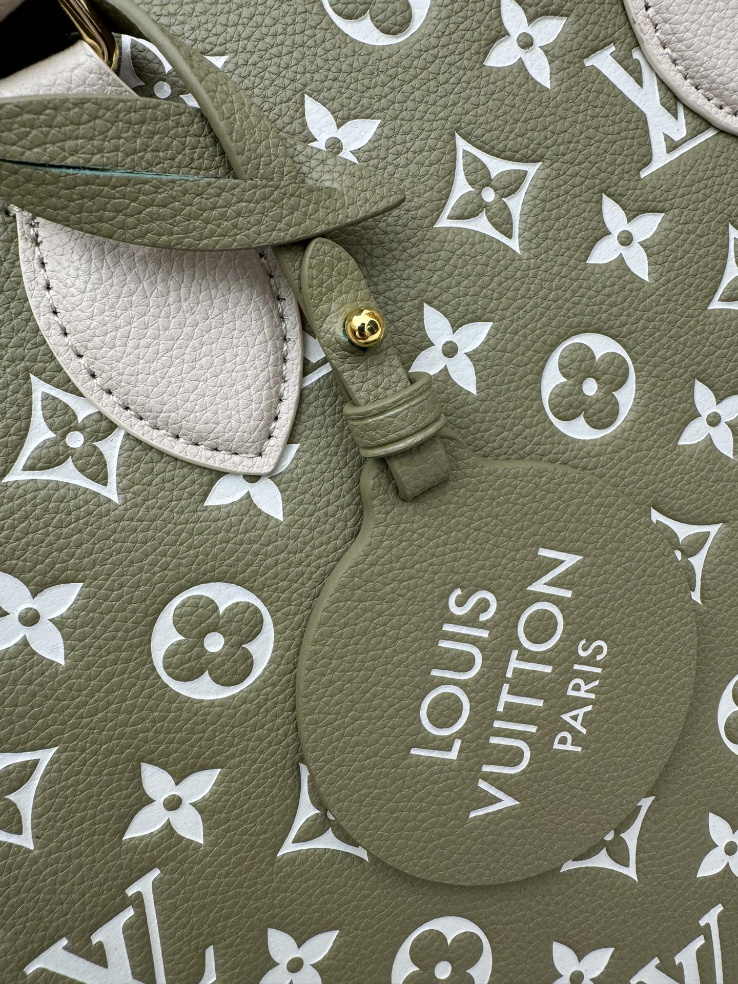 Louis Vuitton OnTheGo MM Monogram Empreinte Giant Leather Tote Bag - Olive & Cream