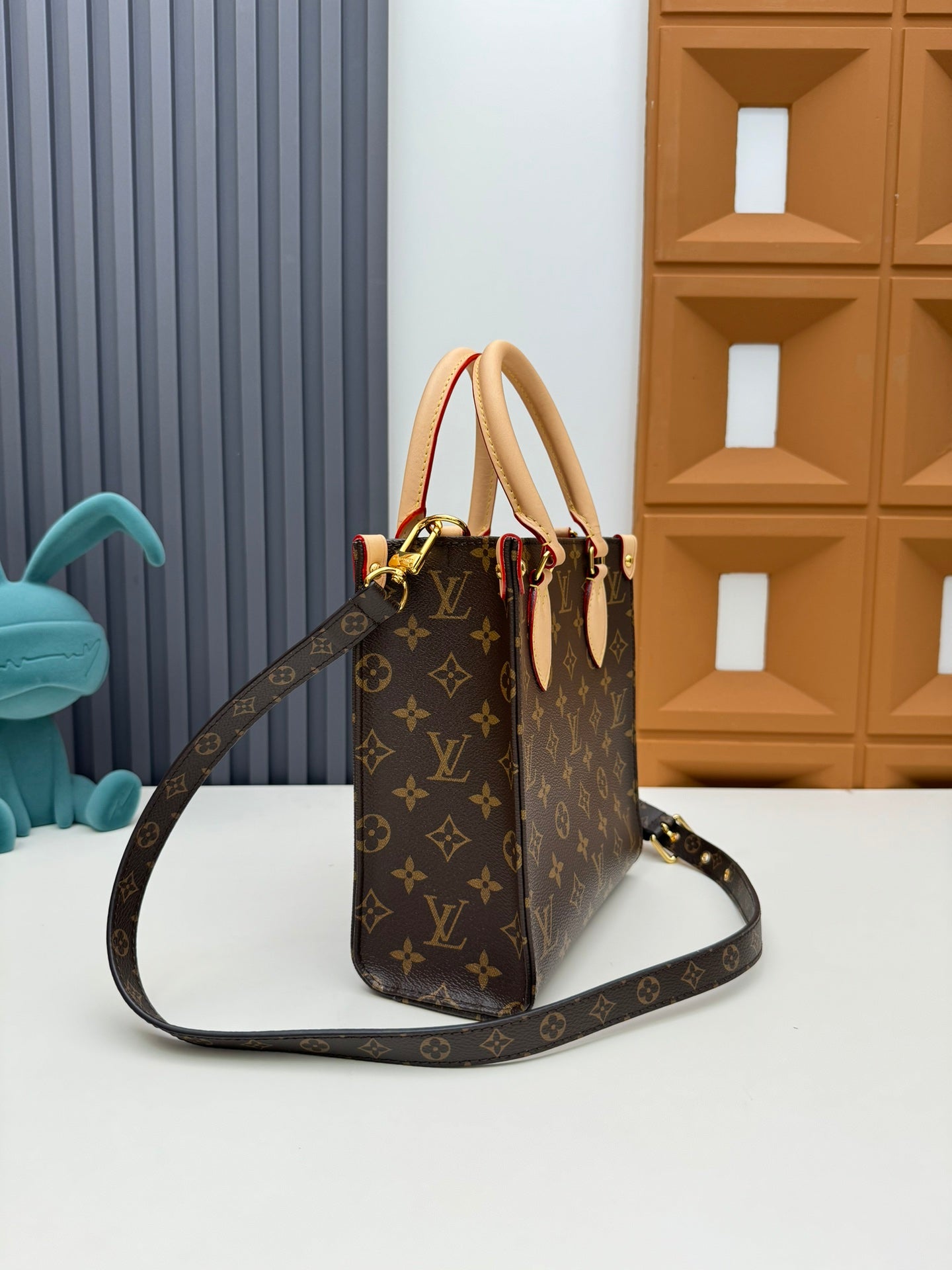 Louis Vuitton Monogram Canvas Petit Sac Plat Tote Bag