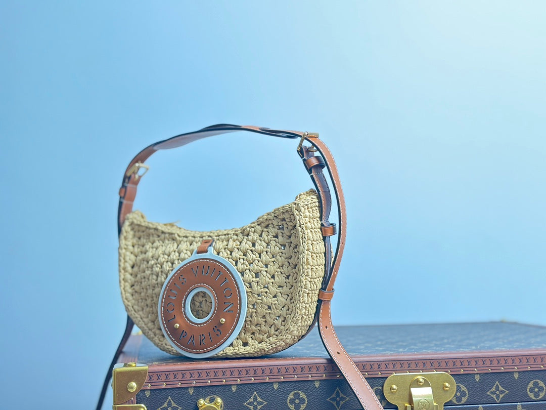 Louis Vuitton Raffia Croissant MM Shoulder Bag - Natural/Brown