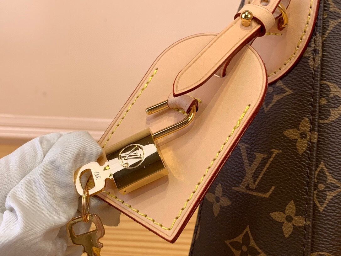 Louis Vuitton Loop Bag Monogram Canvas Shoulder Bag