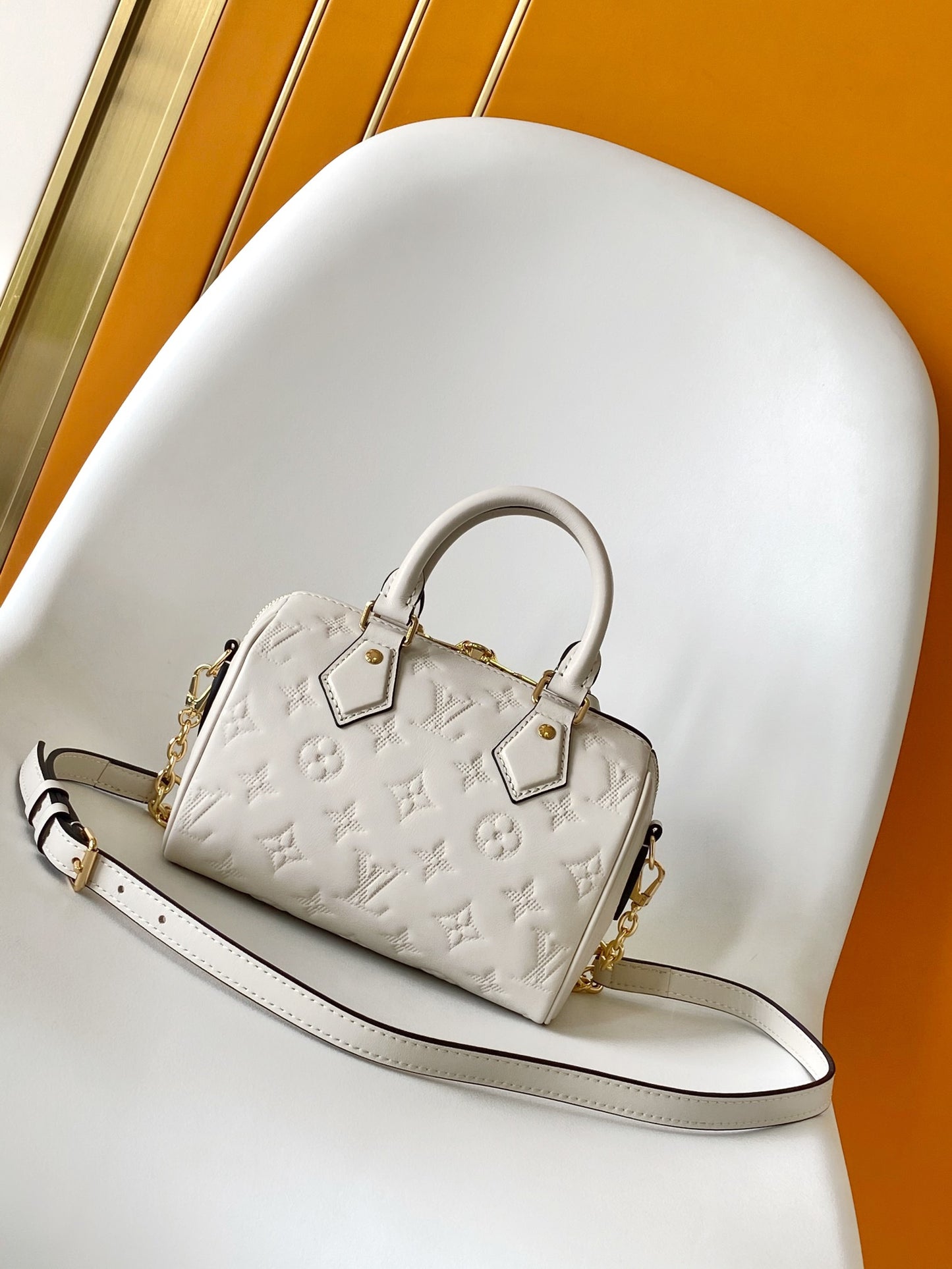 Louis Vuitton Speedy Bandoulière 20 Monogram Empreinte Leather Handbag - White