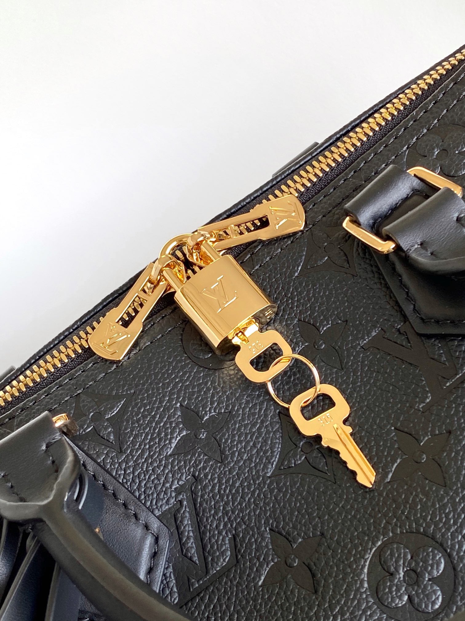 Louis Vuitton Monogram Empreinte Speedy Bandoulière 25 Black Leather Handbag