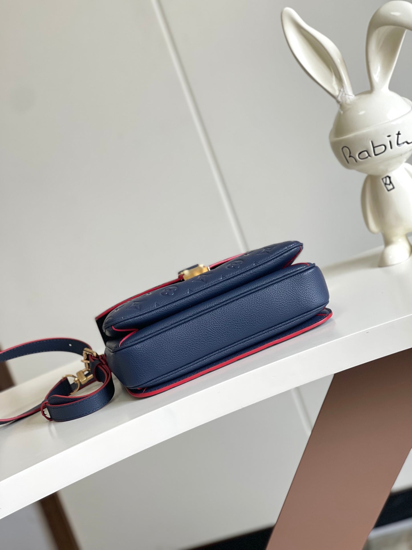 Louis Vuitton Pochette Métis Monogram Empreinte Leather Handbag - Marine Rouge
