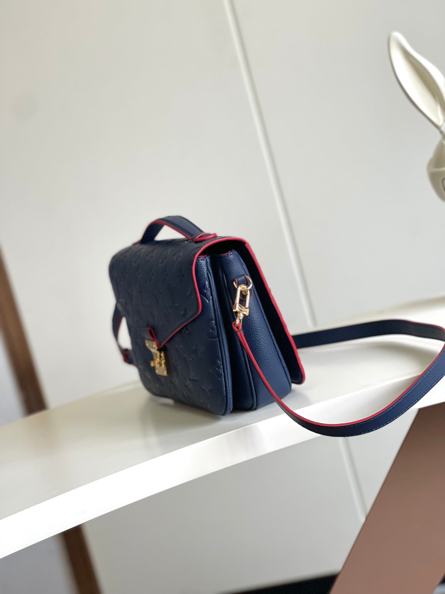 Louis Vuitton Pochette Métis Monogram Empreinte Leather Handbag - Marine Rouge