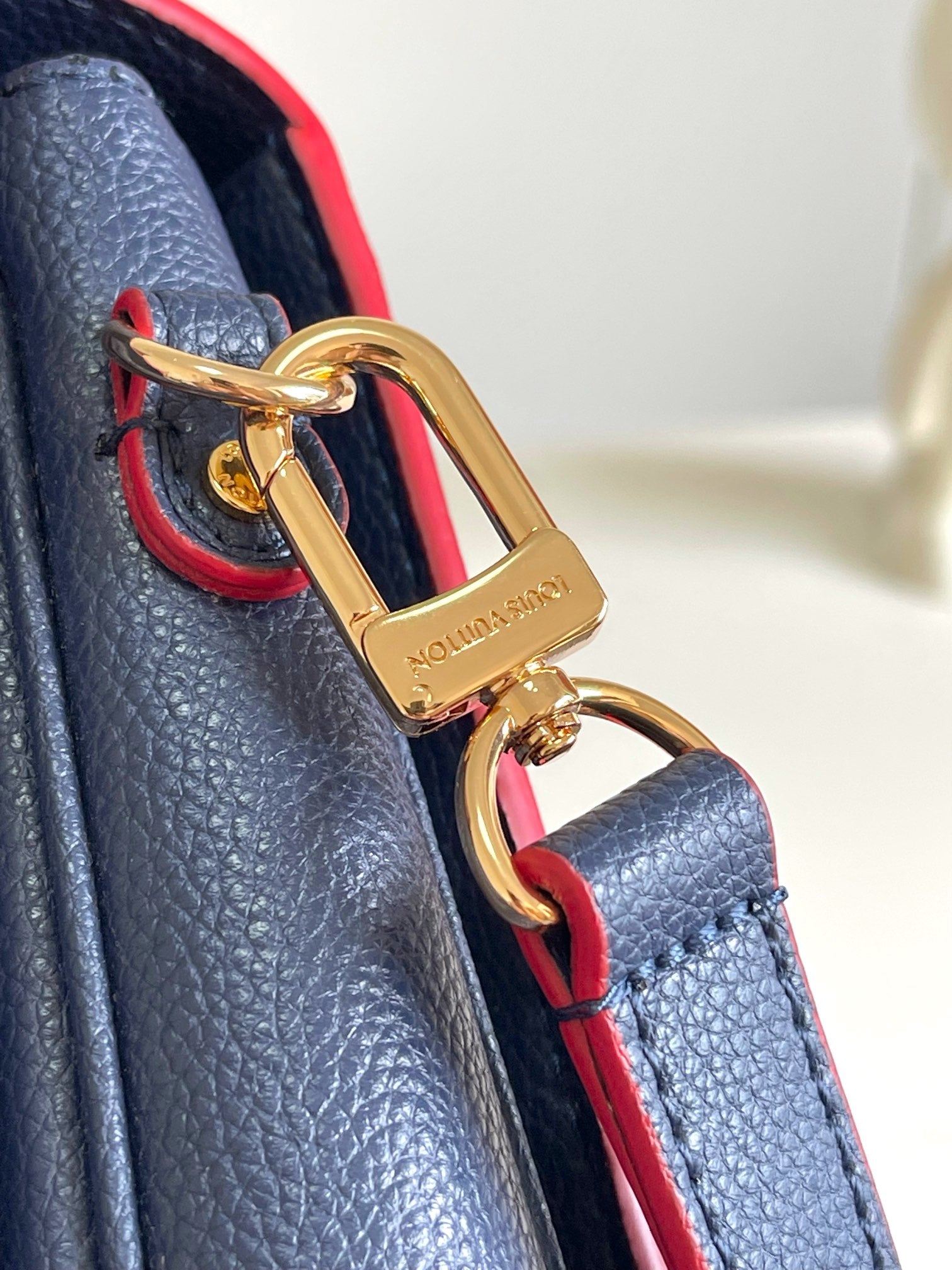 Louis Vuitton Pochette Métis Monogram Empreinte Leather Handbag - Marine Rouge