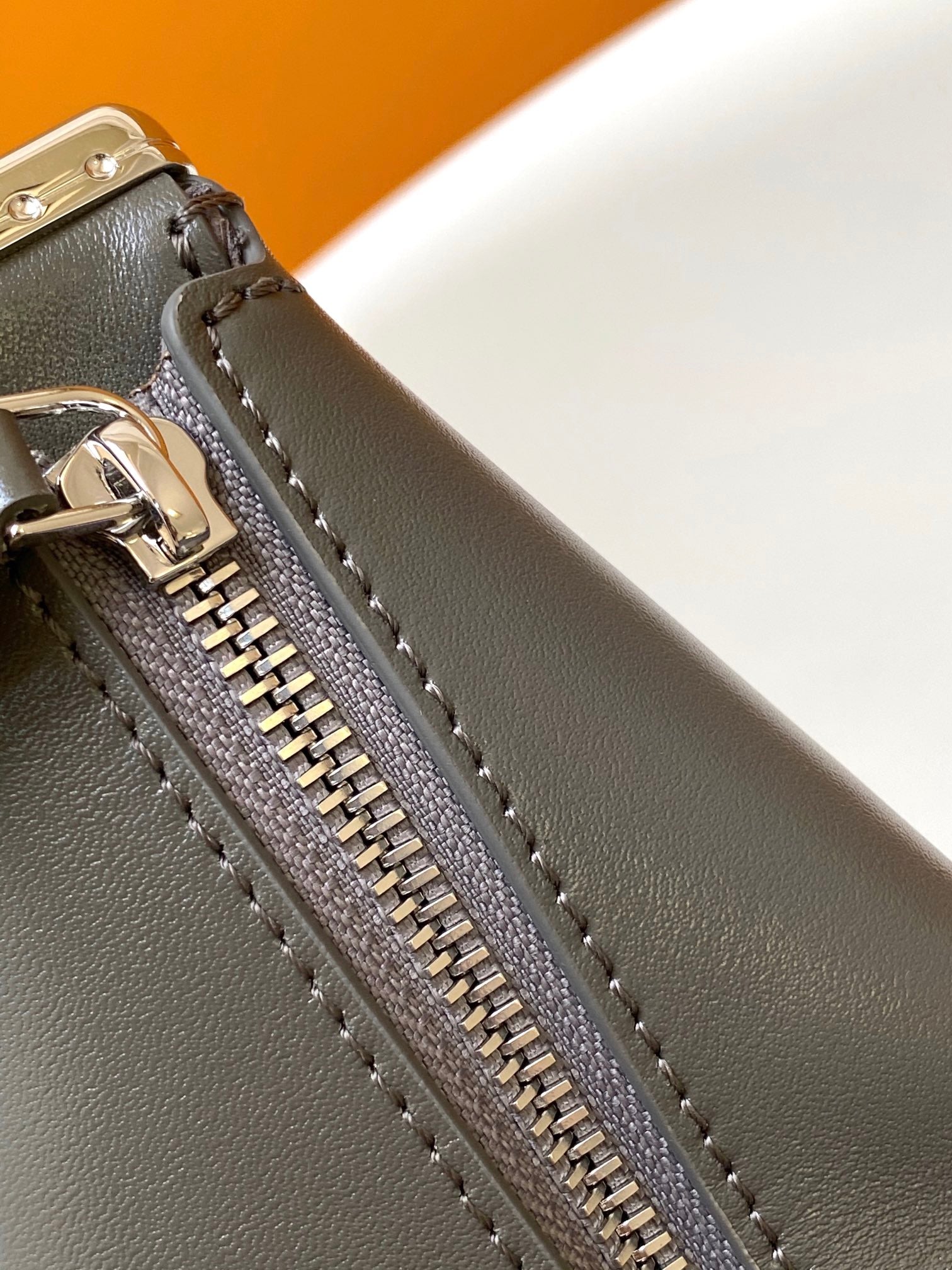 Louis Vuitton Side Trunk MM Handbag - Grey Anthracite Leather
