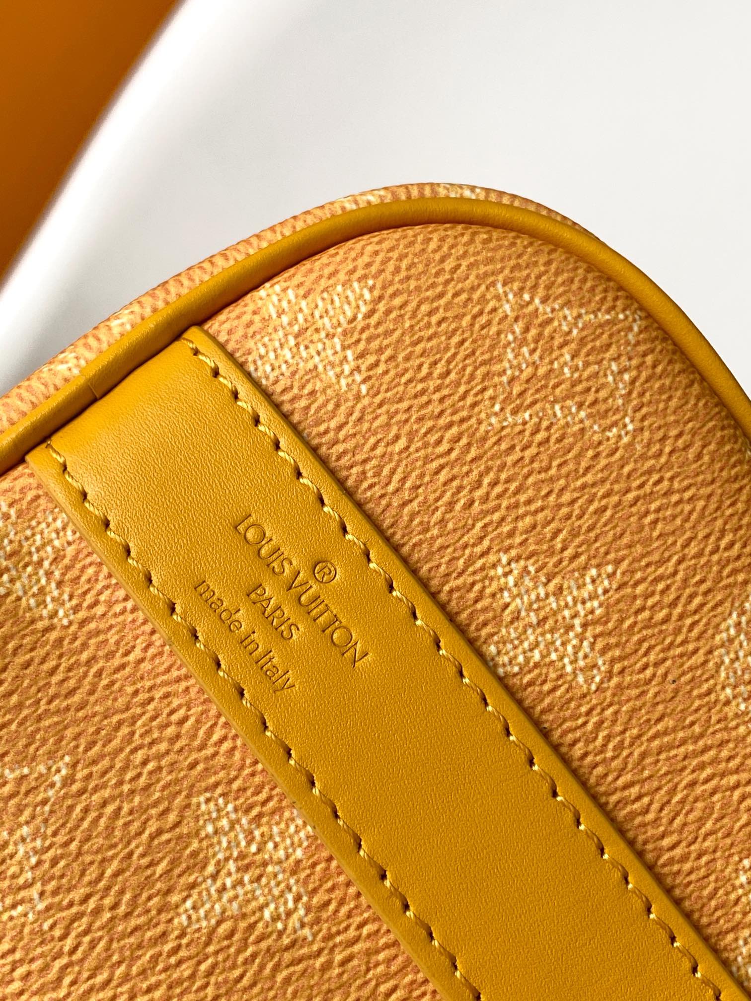 Louis Vuitton Keepall Bandoulière 25 Yellow Monogram Bag Pharrell Williams Collection