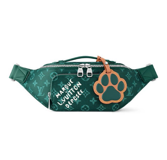 Louis Vuitton Discovery Bumbag Monogram Heritage Green