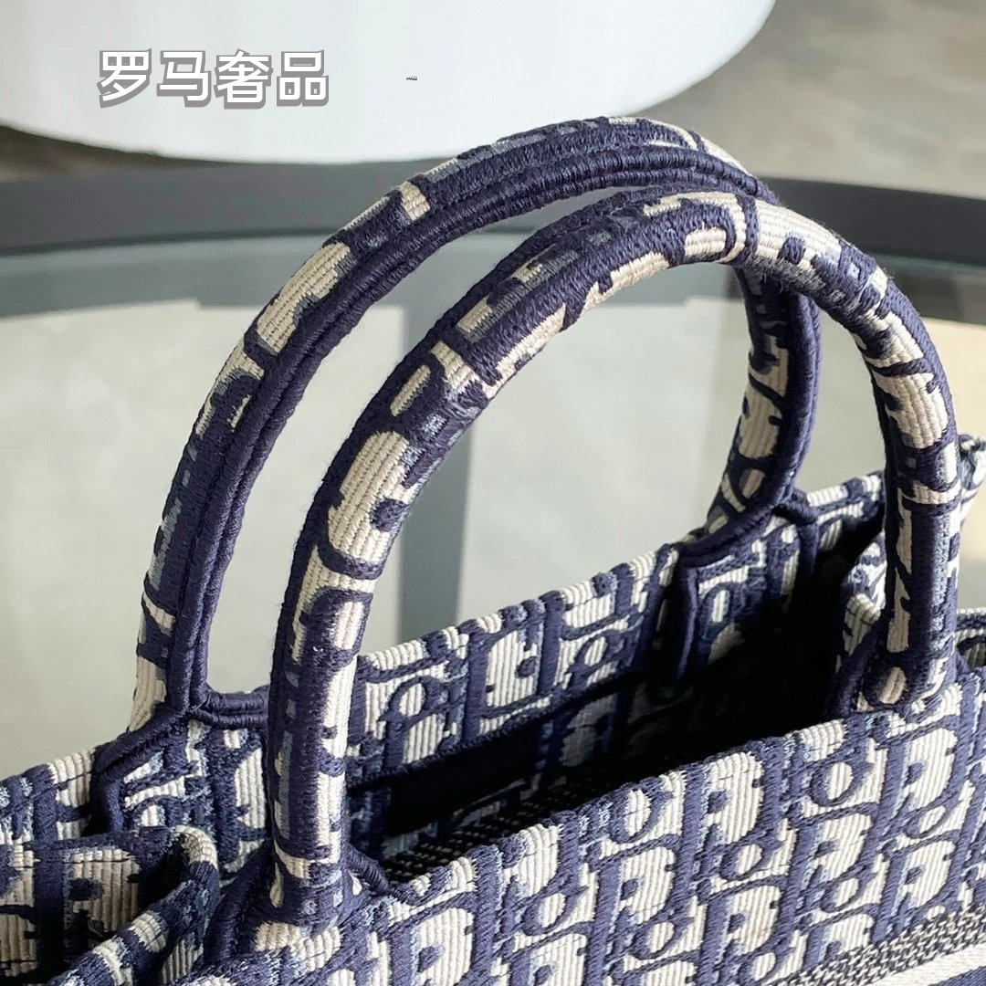 Christian Dior Book Tote Blue Dior Oblique Embroidery