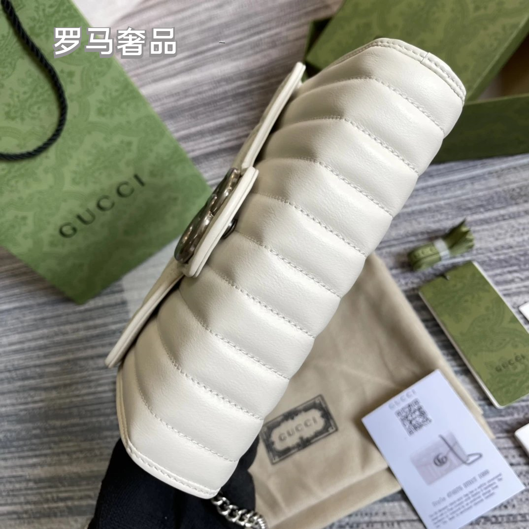 Gucci GG Marmont Small Matelassé Shoulder Bag - Black Quilted Leather