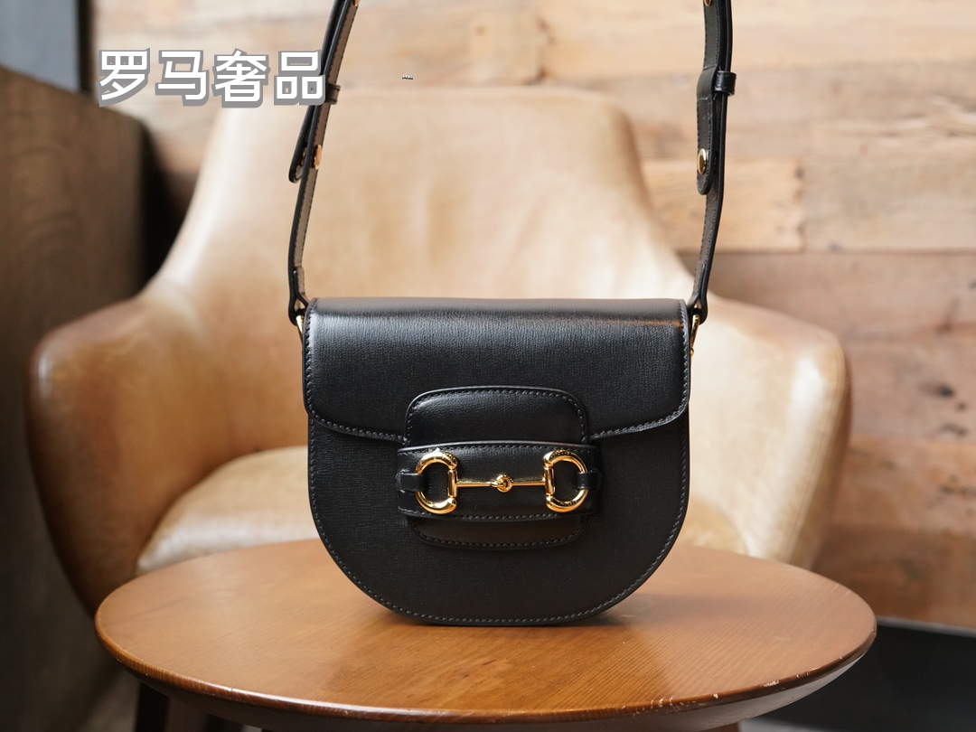 Gucci Vintage Black Leather Crossbody Saddle Bag with Gold Horsebit Detail