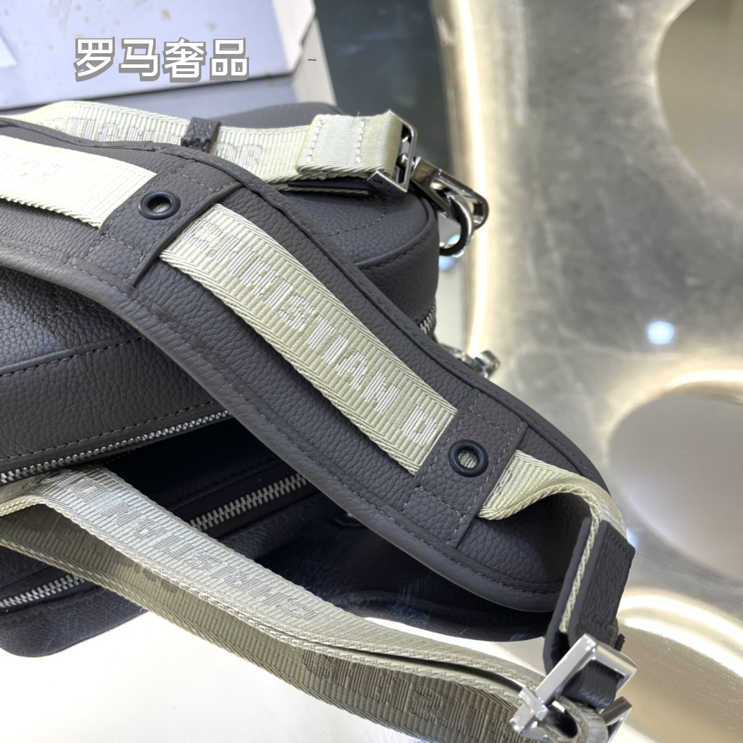 Dior Safari Messenger Bag Black Grained Calfskin Crossbody