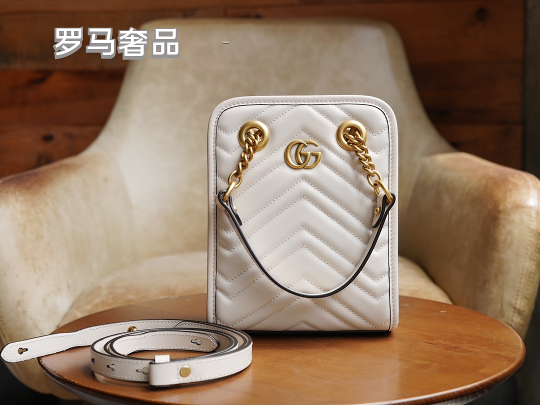 Gucci White Chevron Quilted Leather Mini Crossbody Bag with Gold Chain