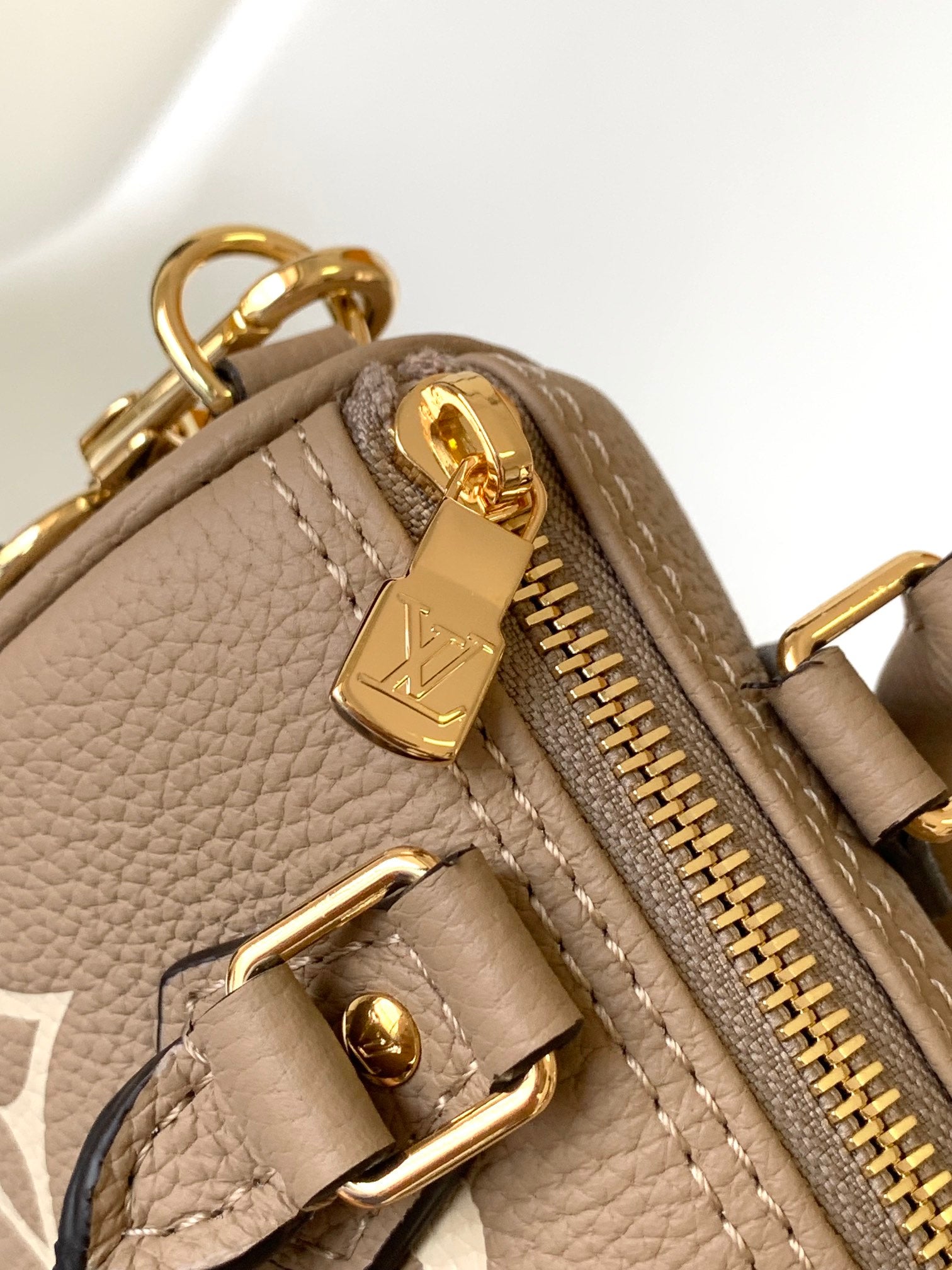 Louis Vuitton Nano Speedy Monogram Empreinte Leather - Bicolor Tourterelle/Crème