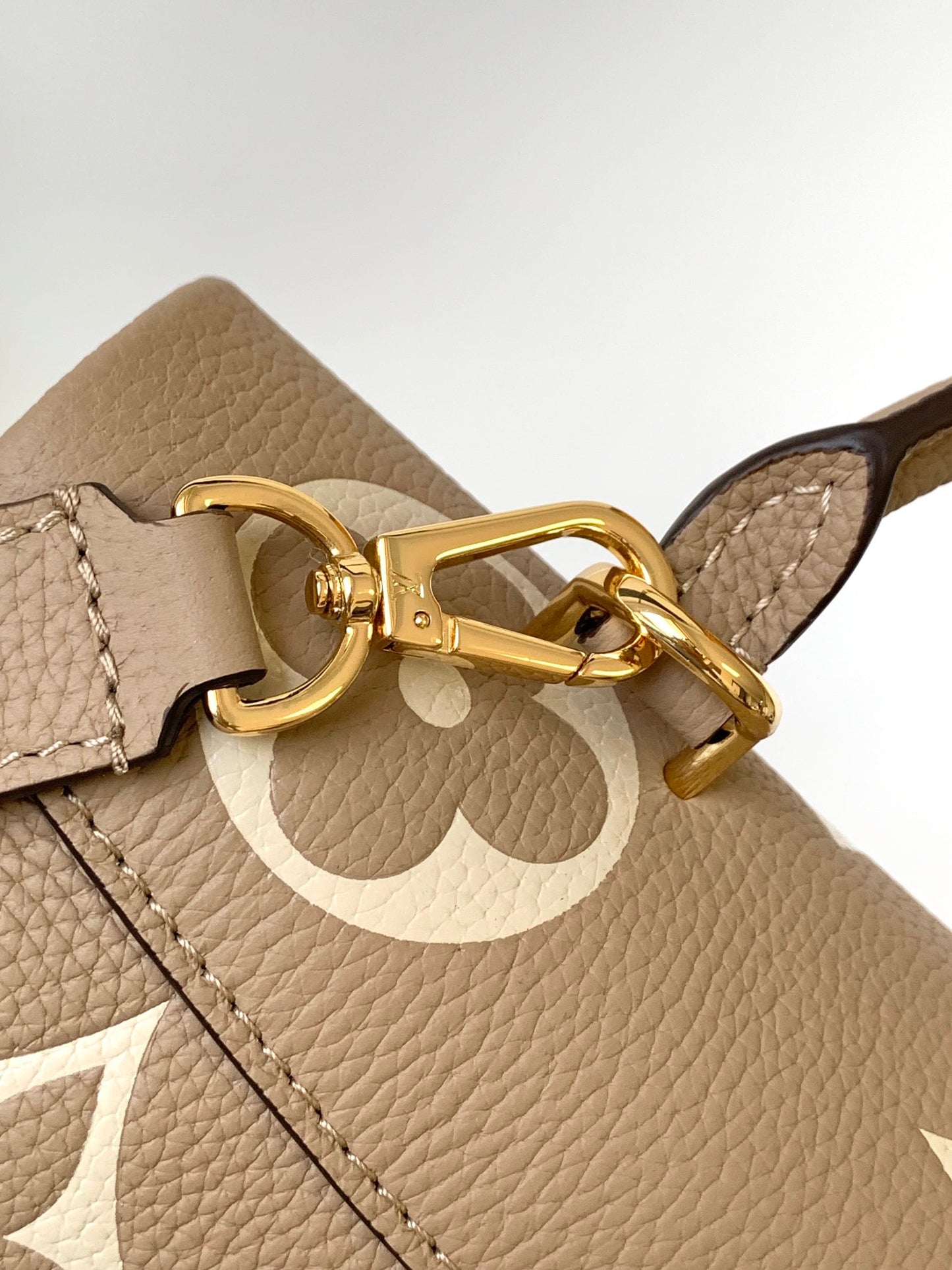 Louis Vuitton Madeleine BB Monogram Empreinte Leather Bag - Tourterelle / Crème