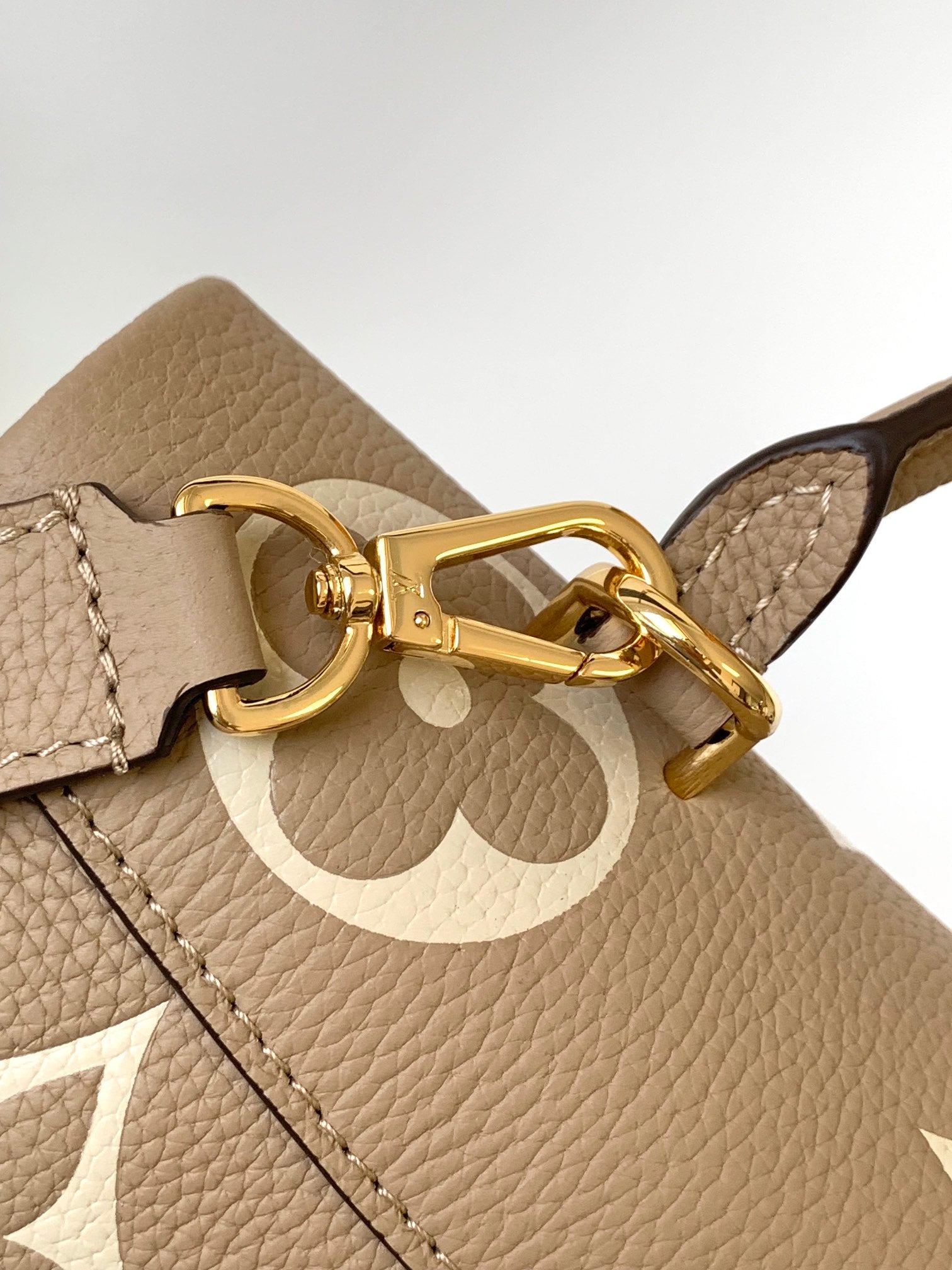 Louis Vuitton Madeleine BB Monogram Empreinte Leather Bag - Tourterelle / Crème
