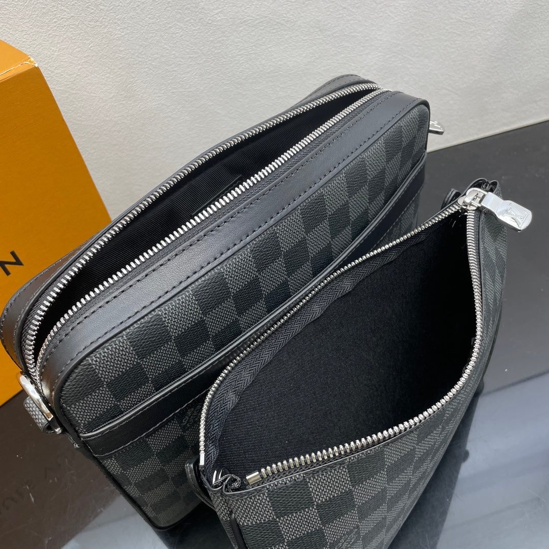 Louis Vuitton Trio Messenger Bag Damier Graphite Canvas Black/Grey