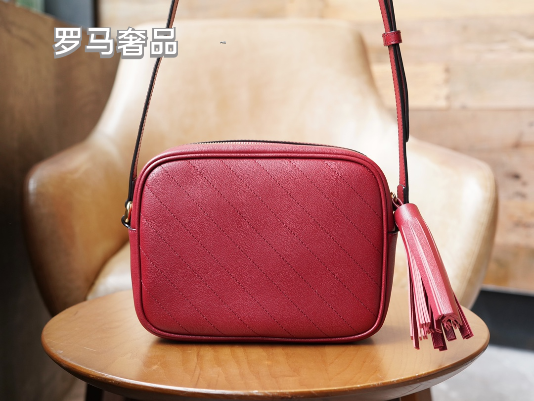 Gucci Red Leather Crossbody Camera Bag with Embossed Logo and Tassel