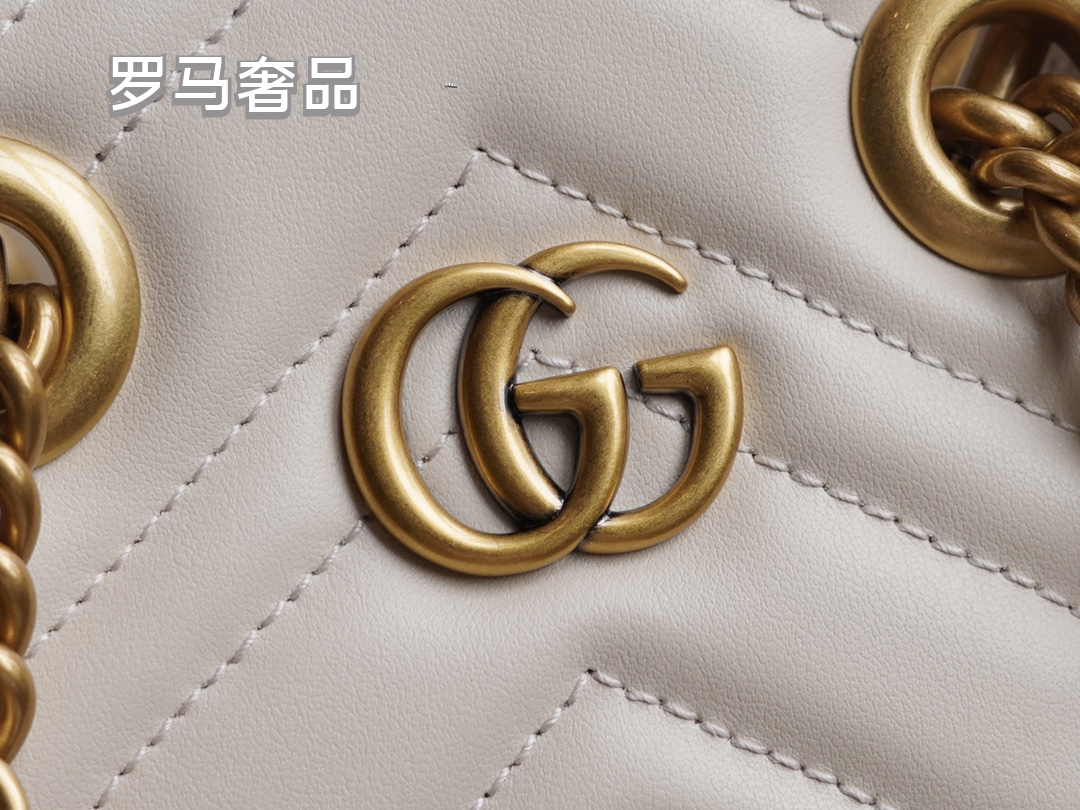 Gucci White Chevron Quilted Leather Mini Crossbody Bag with Gold Chain