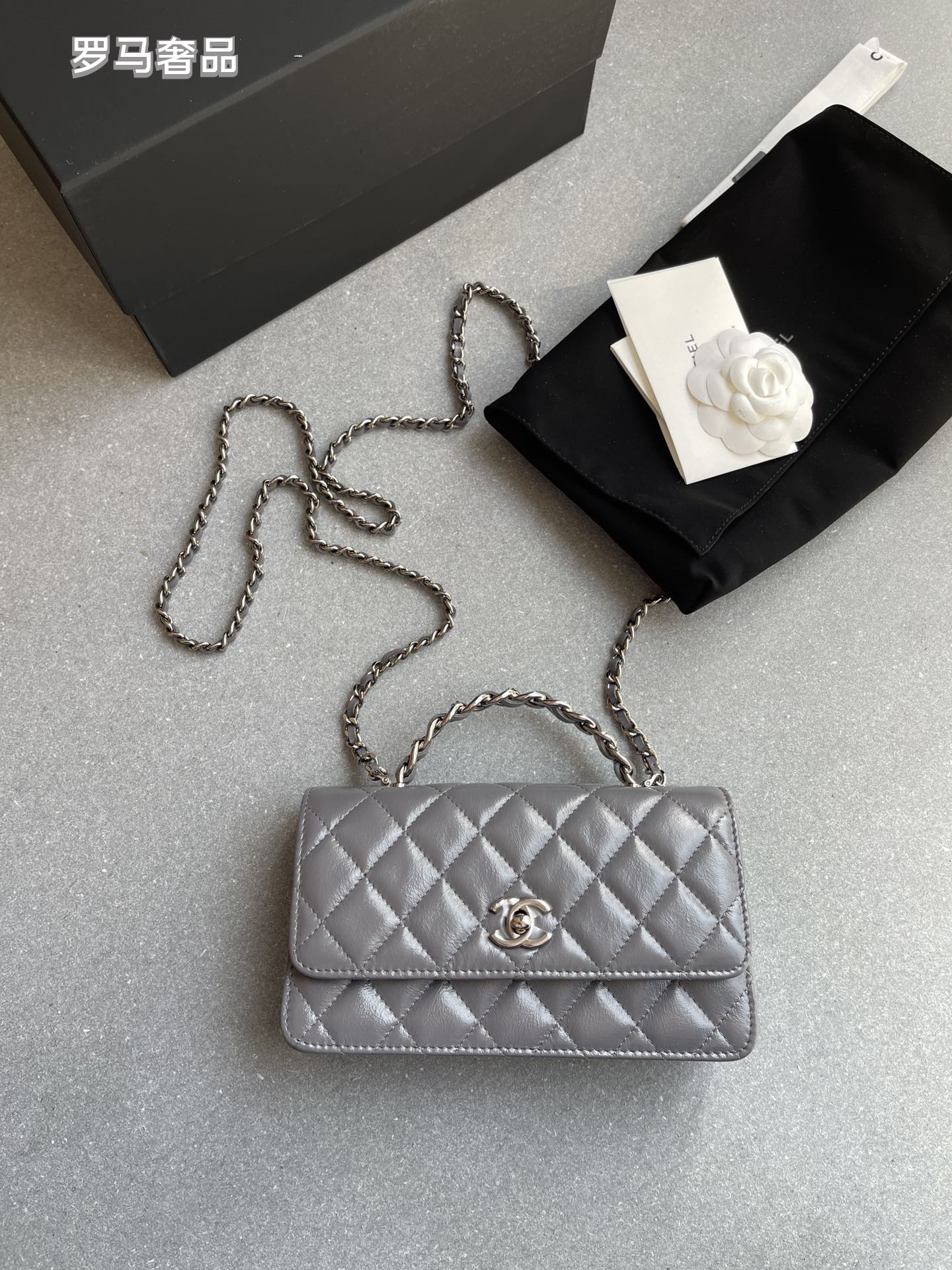 Elegant Quilted Leather Crossbody Flap Bag with Chain Strap - Multiple Colors