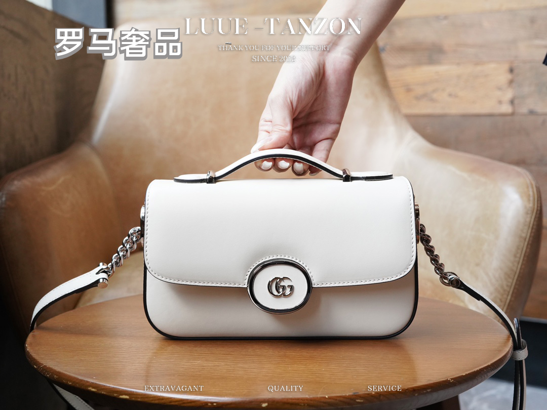 Gucci Small GG Leather Shoulder Bag - White