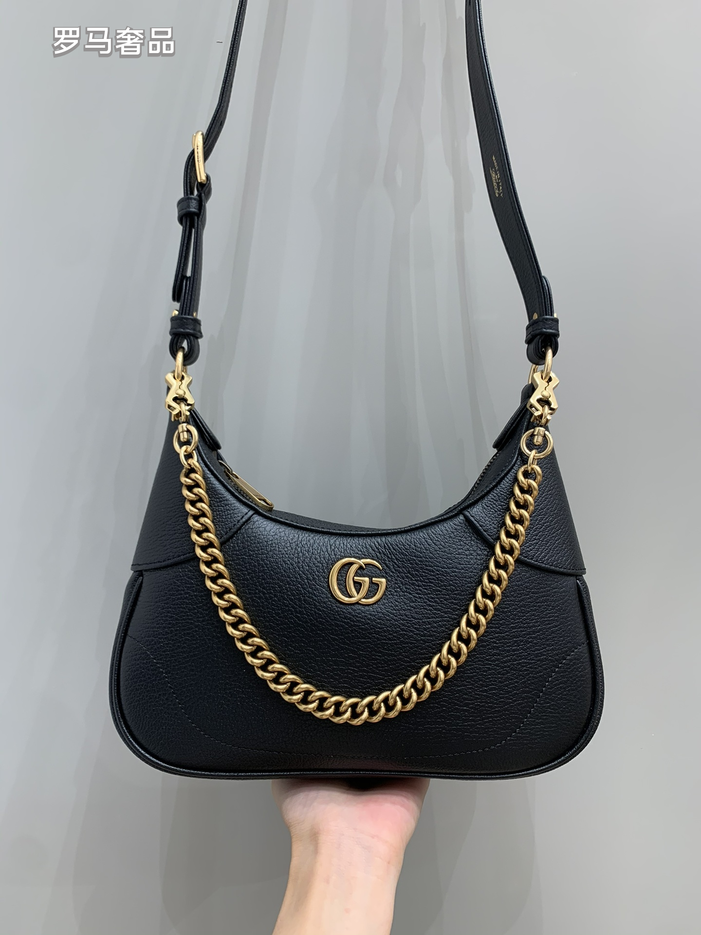 Gucci Luxury White Leather Hobo Bag with Gold Chain Shoulder Strap