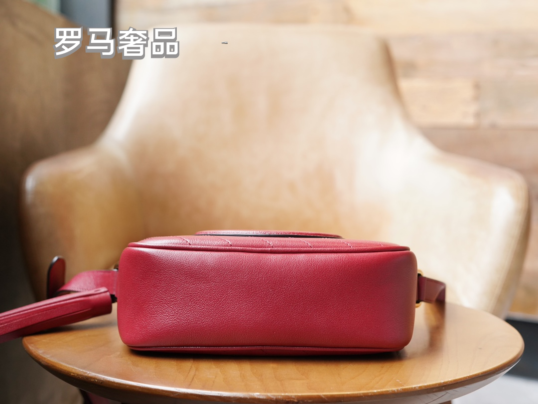 Gucci Red Leather Crossbody Camera Bag with Embossed Logo and Tassel