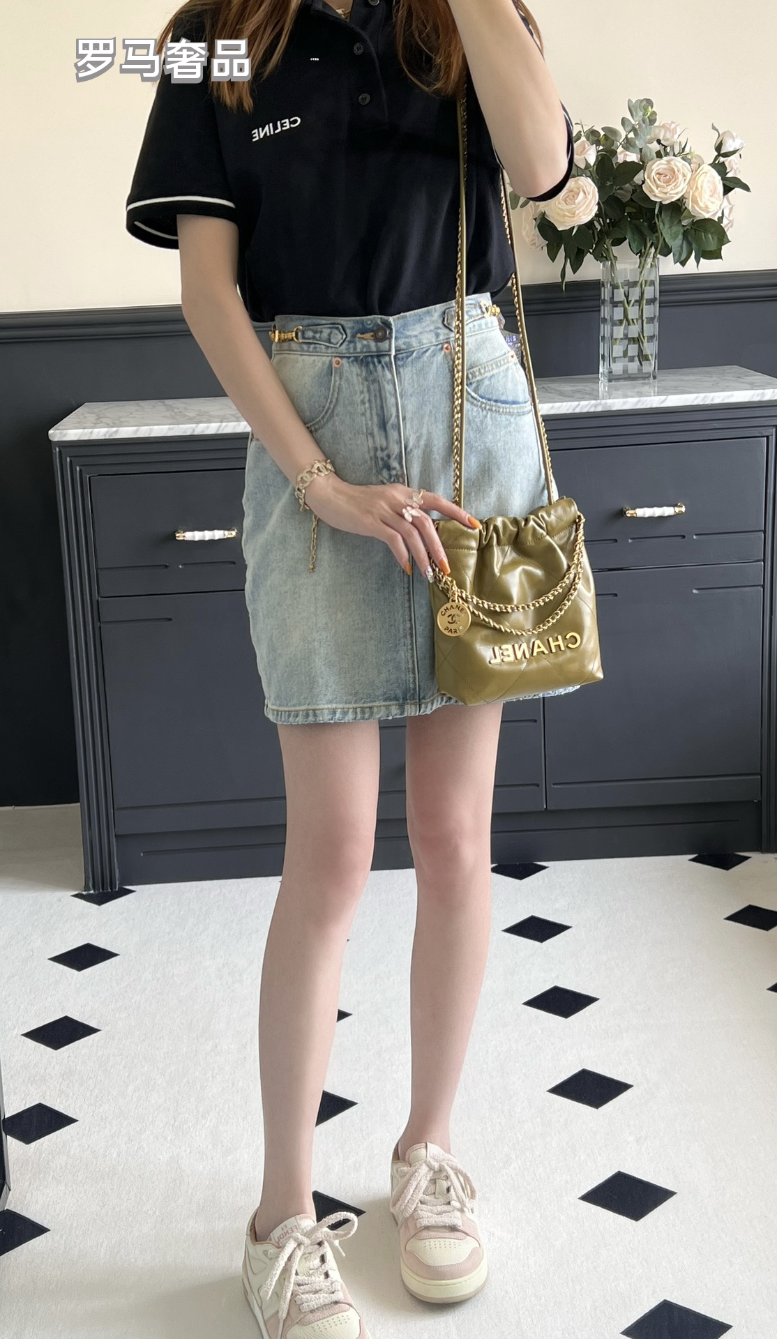 Chanel 22 Handbag in Olive Green Quilted Calfskin with Gold-Tone Hardware