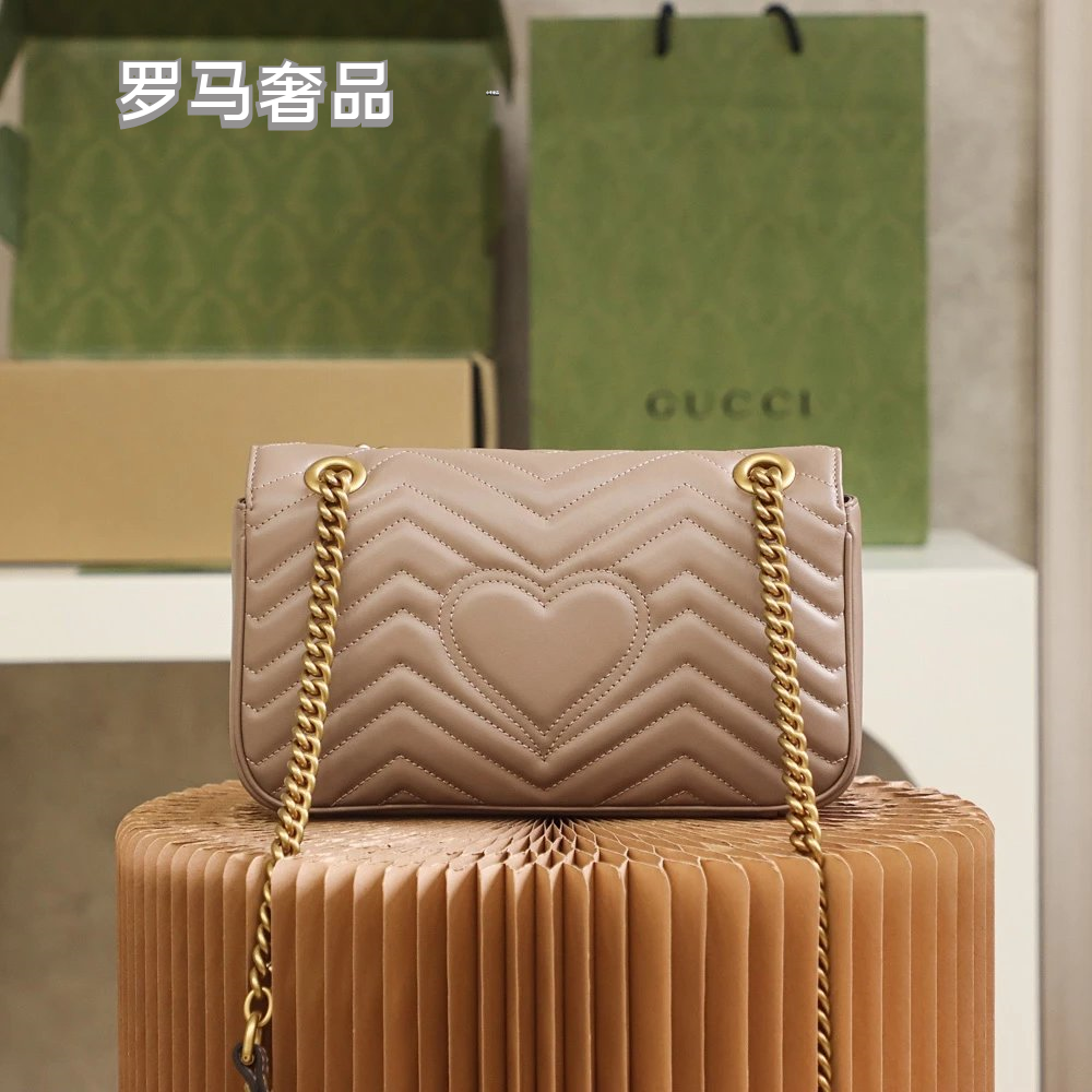 Gucci Chevron Quilted Black Leather Shoulder Bag with Gold Chain