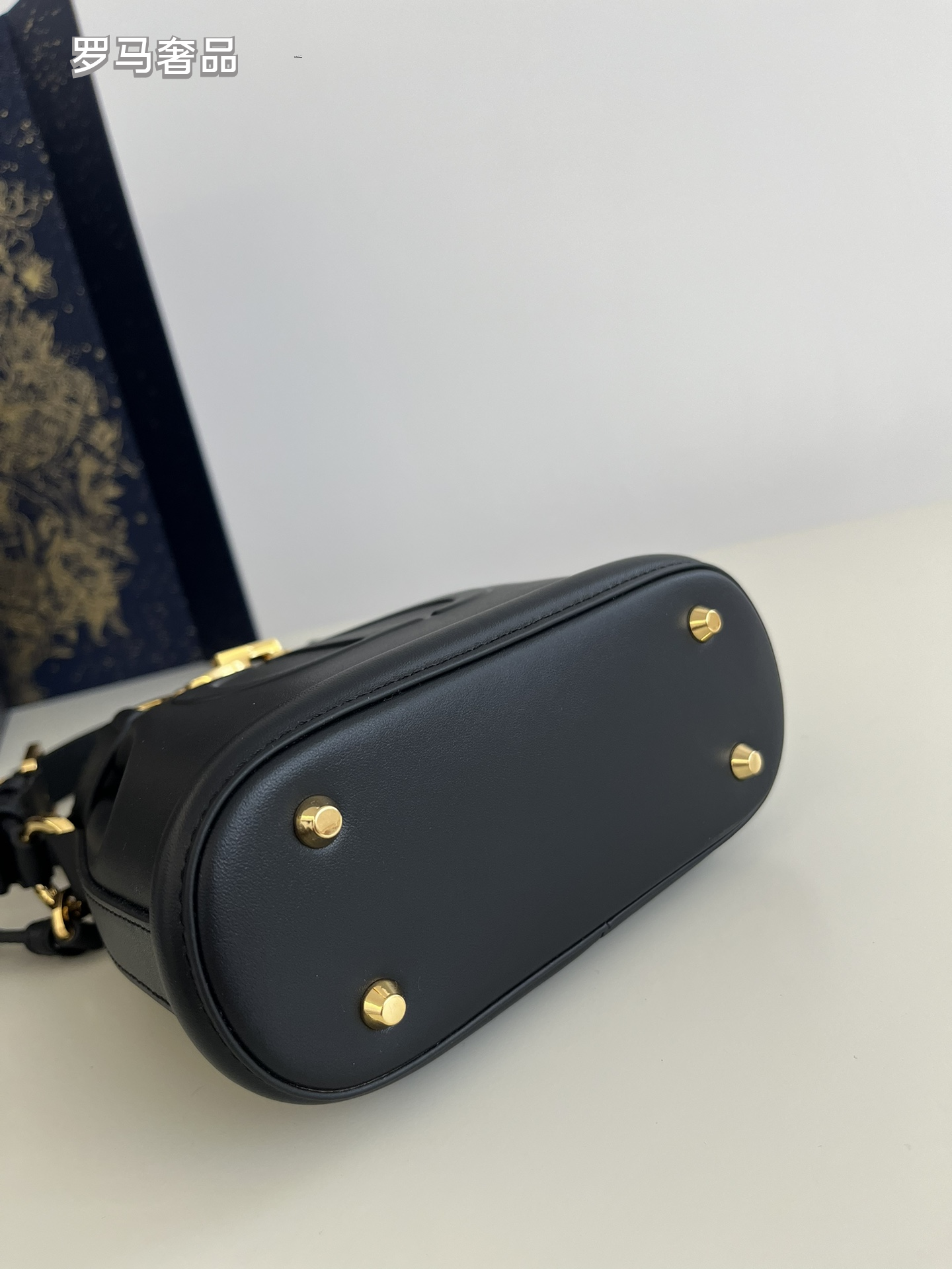 Christian Dior C'est Dior Bucket Bag - White Calfskin with Gold-Tone Hardware