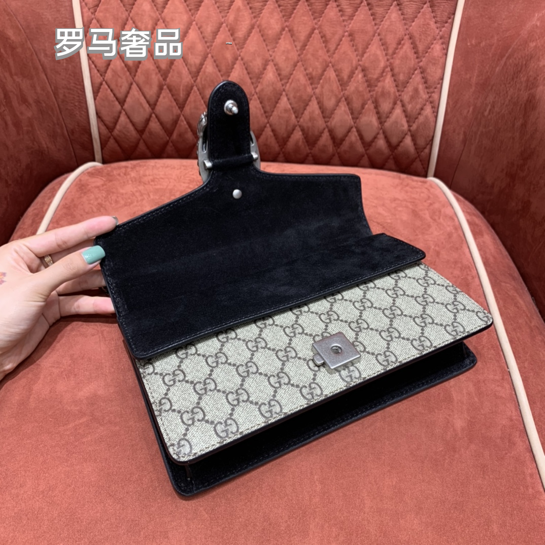 Gucci Dionysus GG Supreme Small Shoulder Bag with Tiger Head Closure