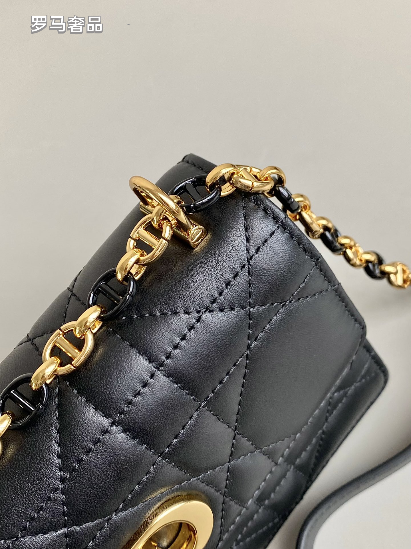 Quilted Leather Shoulder Bag with CD Logo Clasp and Chain Strap
