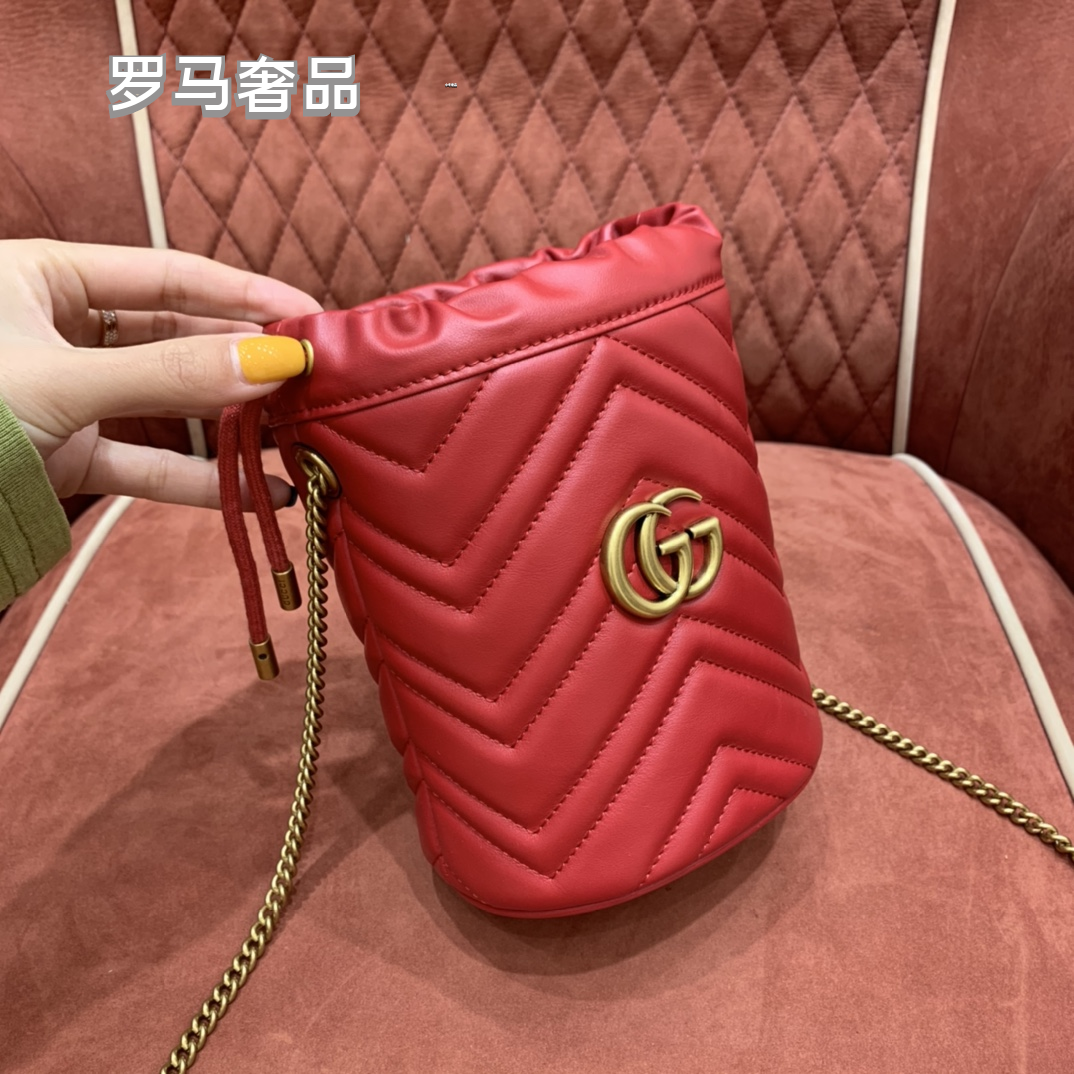 GG Marmont Matelassé Bucket Bag - Black Leather with Gold Hardware