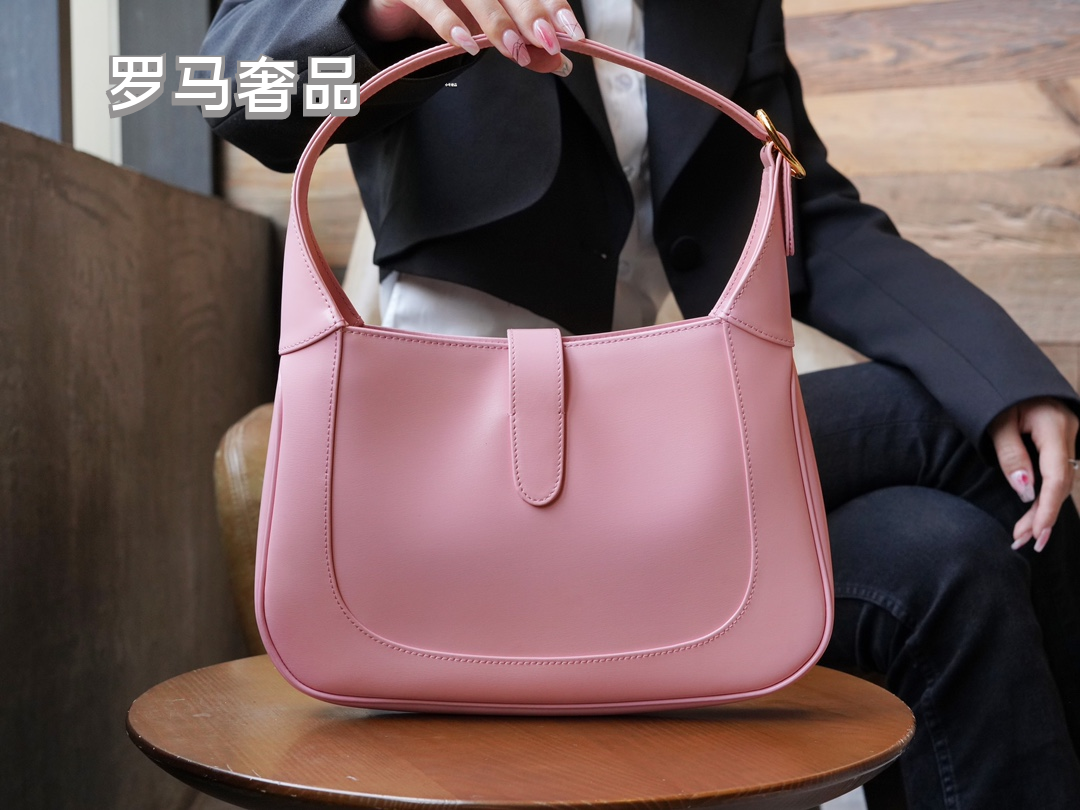 Gucci Vintage Pink Leather Hobo Shoulder Bag with Gold Metal Clasp