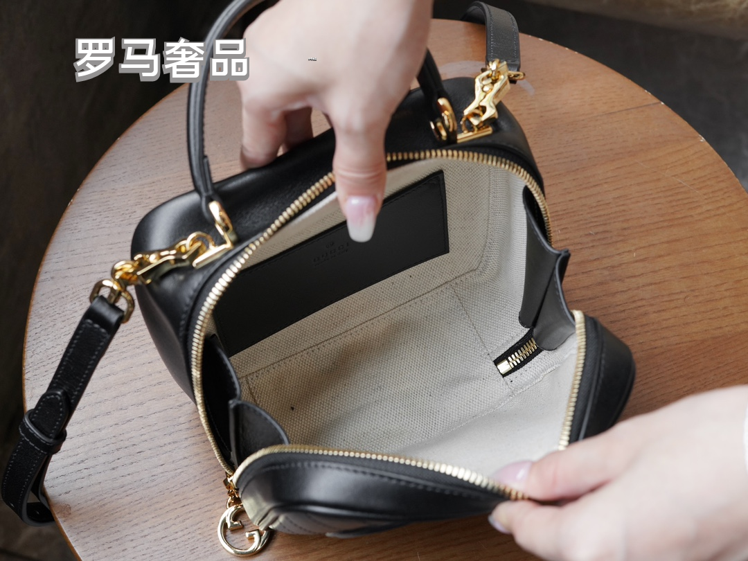 Gucci Black Quilted Leather Top Handle Bag Square Crossbody Purse