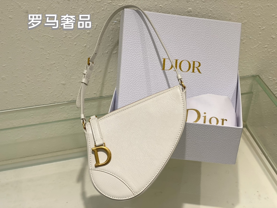 Luxury Leather Saddle Shoulder Bag for Women - Multiple Colors Available