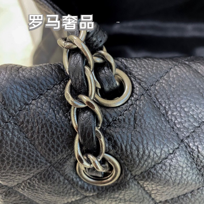 Luxury Oversized Black Quilted Leather Shoulder Bag - Maxi Flap Handbag for Women