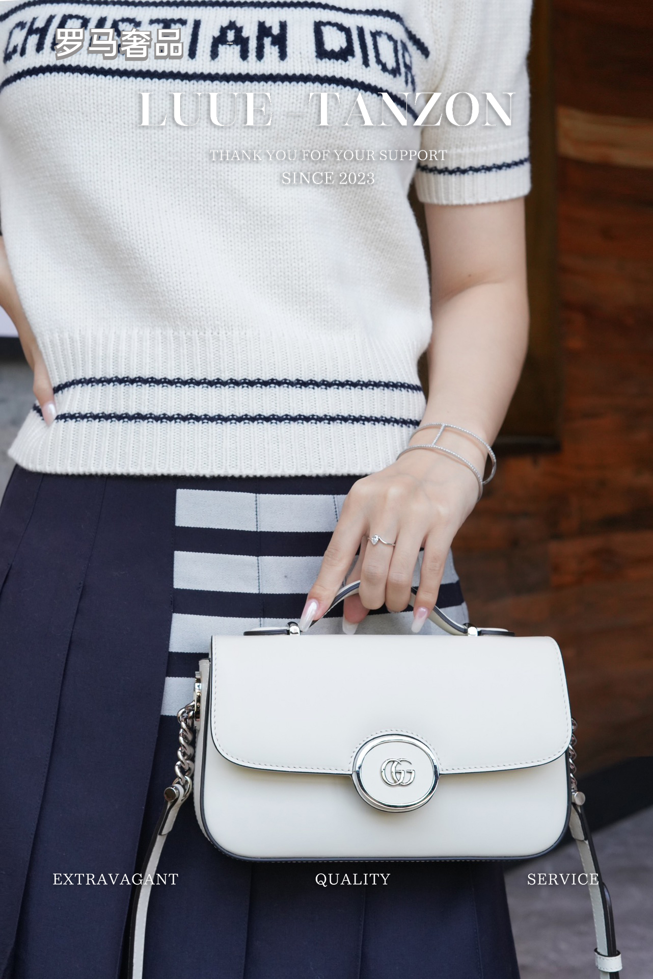 Gucci Small GG Leather Shoulder Bag - White