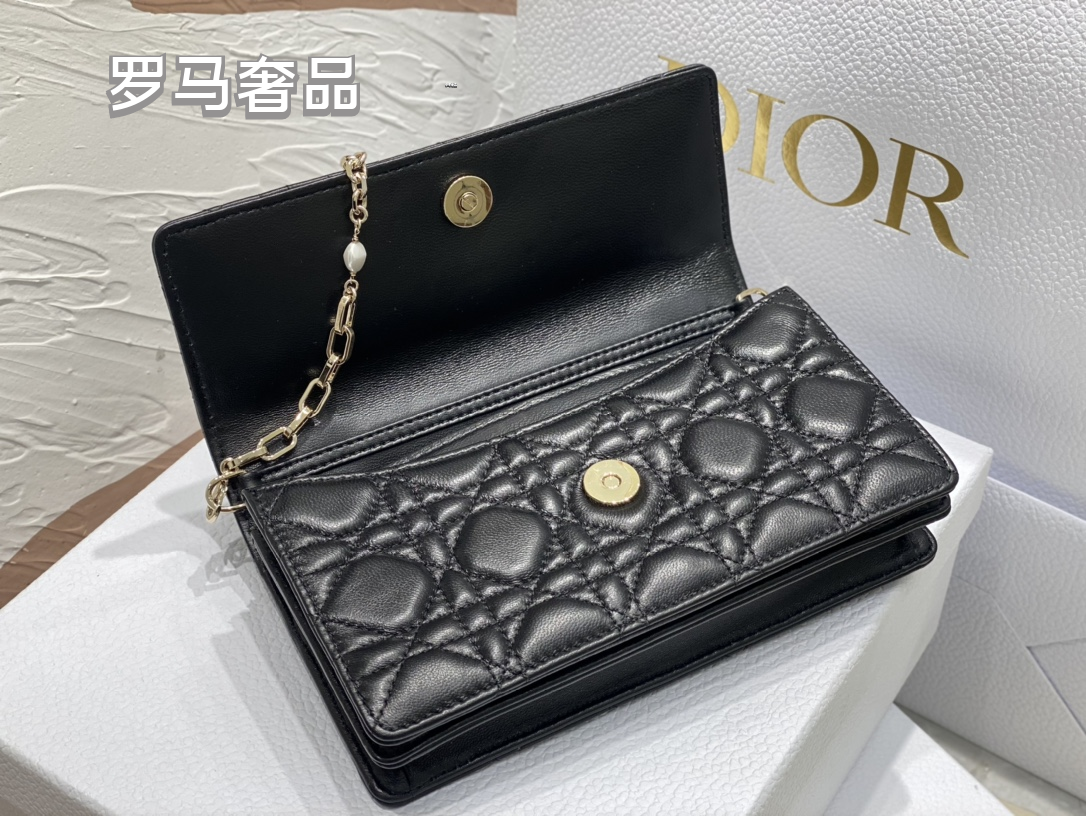 Christian Dior Lady Dior Pouch Black Cannage Lambskin Gold-Tone Hardware
