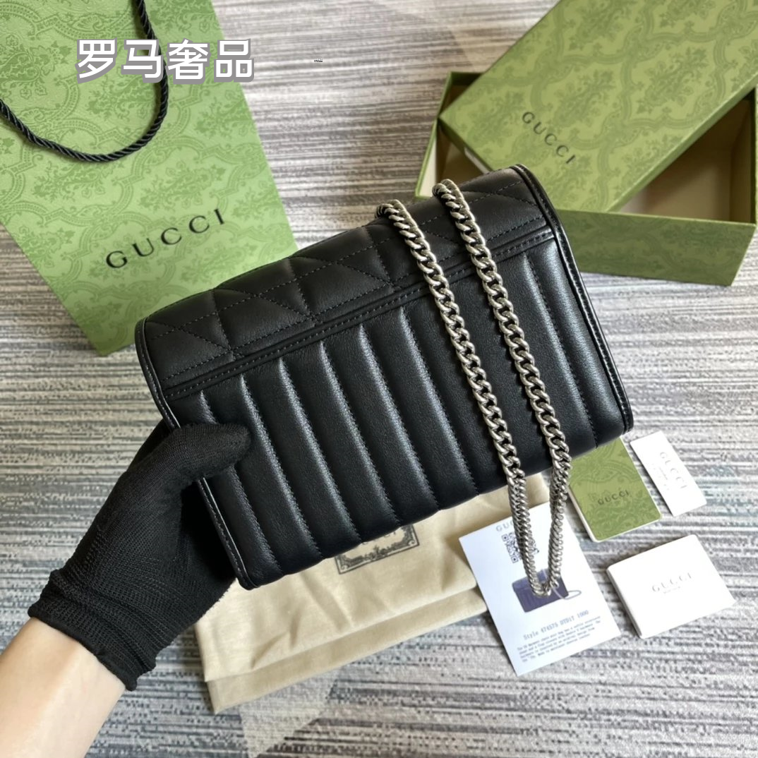 Gucci GG Marmont Small Matelassé Shoulder Bag - Black Quilted Leather