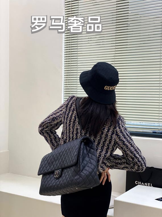 Luxury Oversized Black Quilted Leather Shoulder Bag - Maxi Flap Handbag for Women