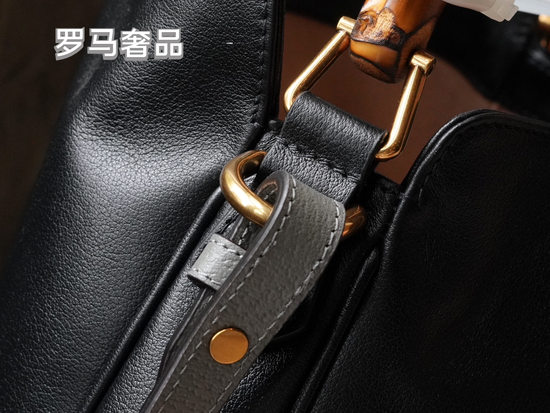 Gucci Vintage Black Leather Handbag with Bamboo Handle and Shoulder Strap