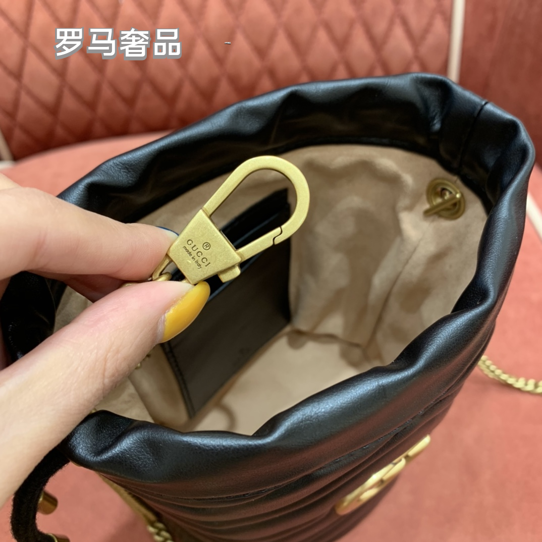 GG Marmont Matelassé Bucket Bag - Black Leather with Gold Hardware