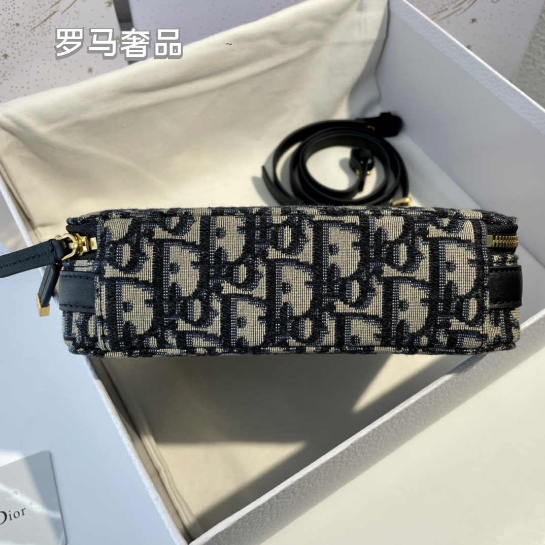Christian Dior Oblique 30 Montaigne Vanity Case Bag - Blue Jacquard