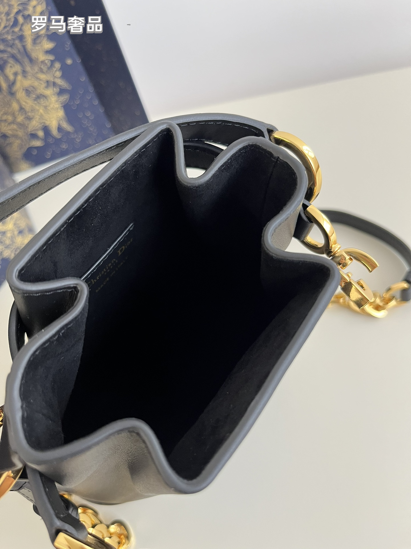 Christian Dior C'est Dior Bucket Bag - White Calfskin with Gold-Tone Hardware