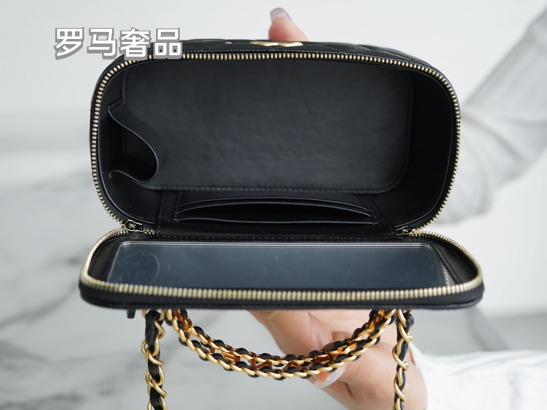 Chanel White Quilted Lambskin Small Vanity Case with Gold-Tone Hardware