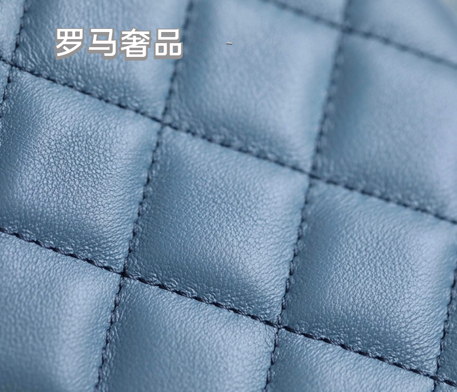 Chanel Mini Flap Bag Blue Quilted Lambskin Gold-Tone Hardware