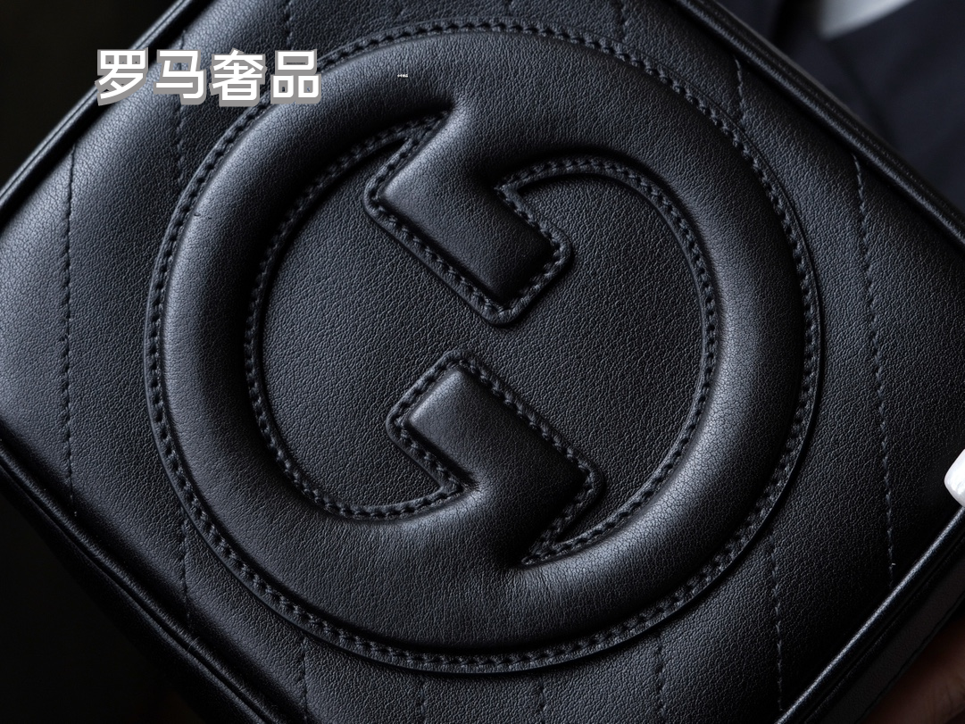 Gucci Black Quilted Leather Top Handle Bag Square Crossbody Purse