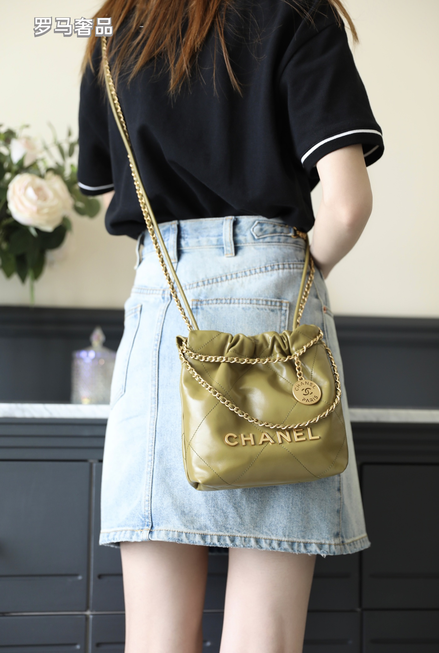 Chanel 22 Handbag in Olive Green Quilted Calfskin with Gold-Tone Hardware